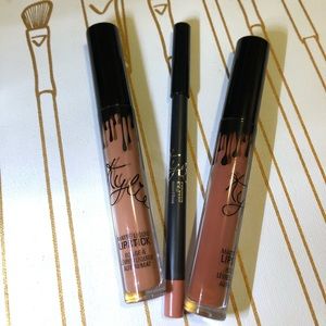Kylie Cosmetics Matte Lipstick & Lip Liner Bundle